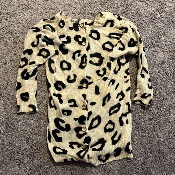 Cheetah print light sweater top - Picture 2 of 2